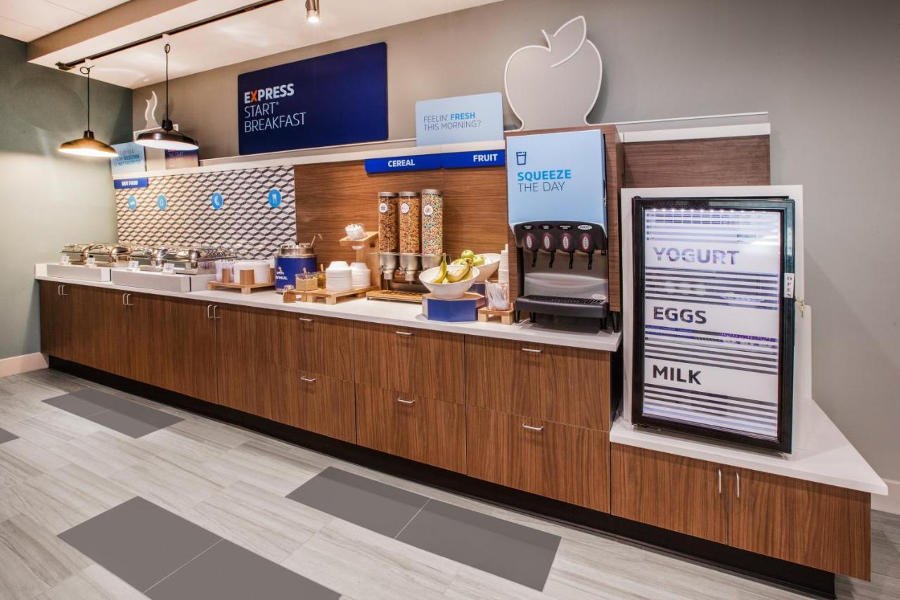 Holiday Inn Express - Dallas Downtown By Ihg Esterno foto